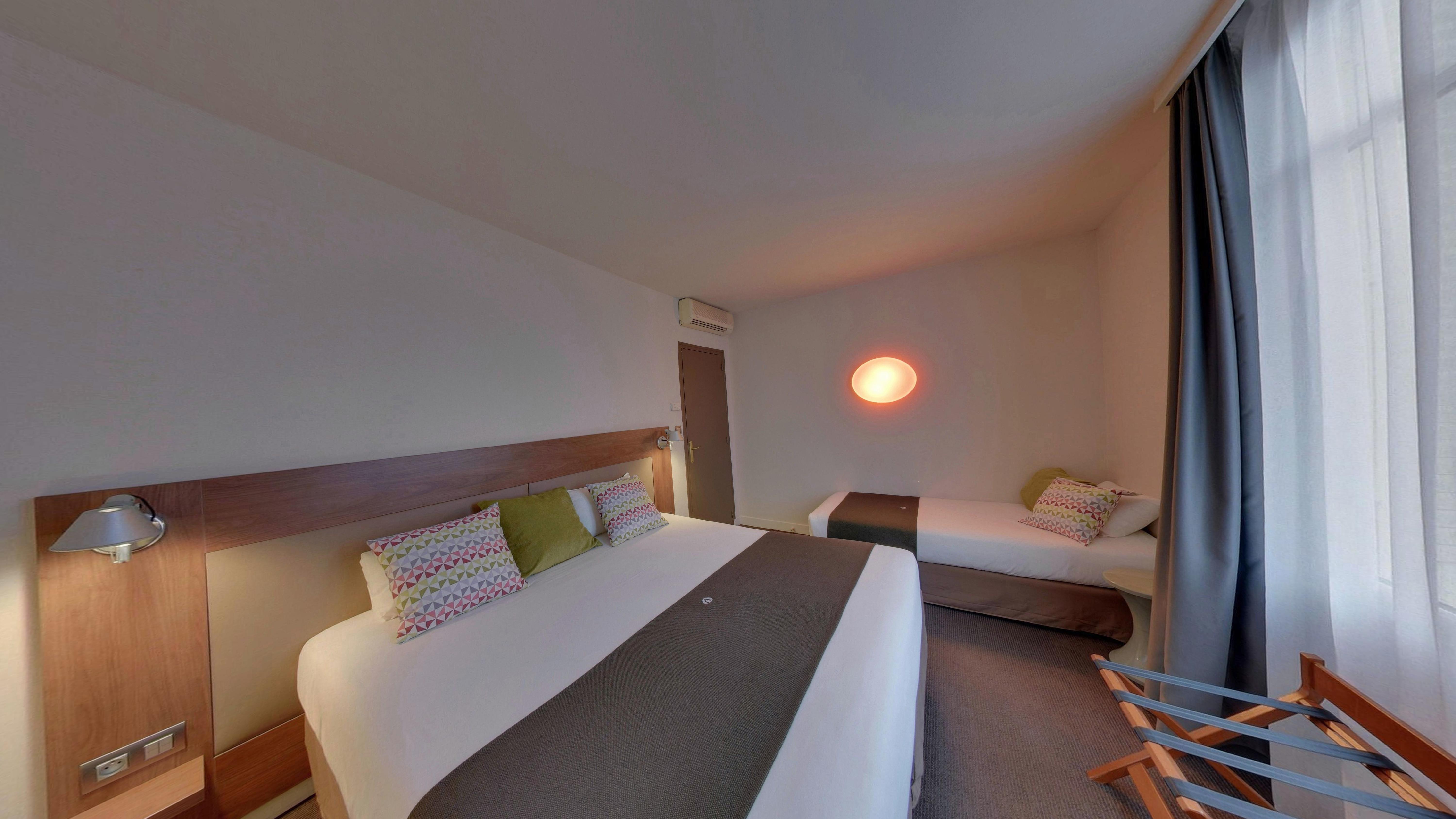 Hotel Campanile Orléans Centre Gare Esterno foto