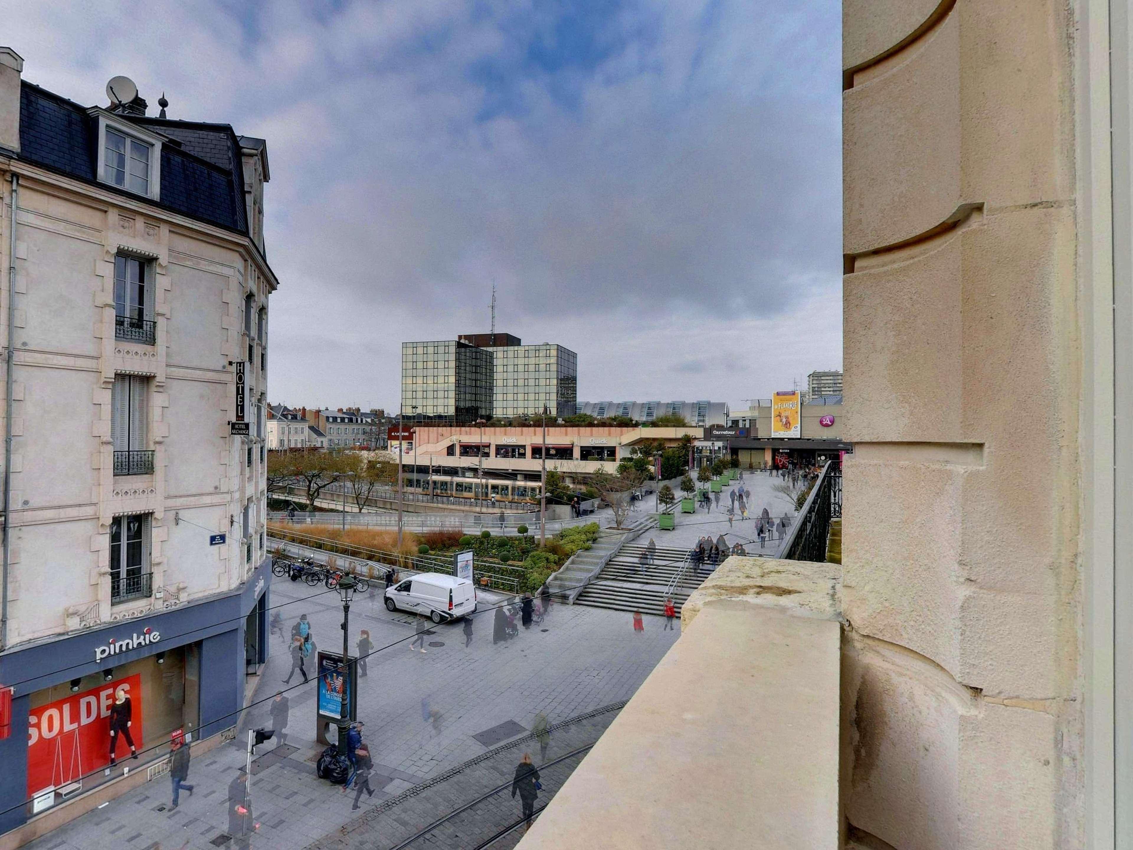 Hotel Campanile Orléans Centre Gare Esterno foto